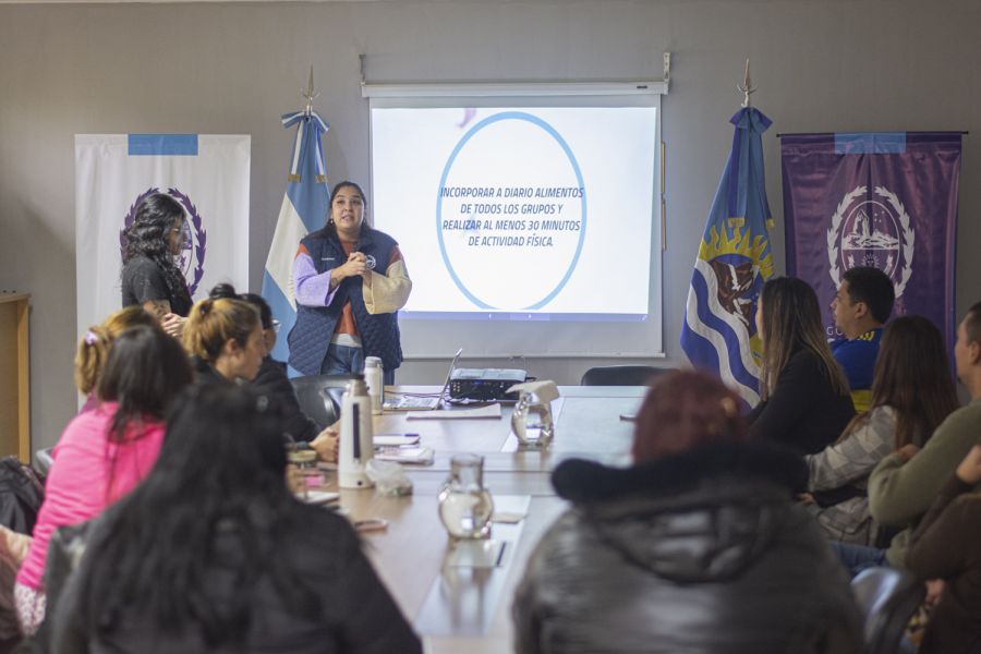 Desarrollo Social y Santa Cruz Puede dictaron una capacitación sobre producción hidropónica