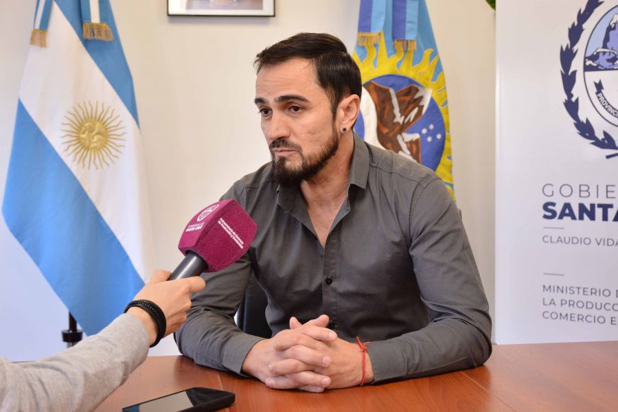 Andrés Casanova: “Vamos a trabajar para modernizar el sistema y la conectividad en toda Santa Cruz”