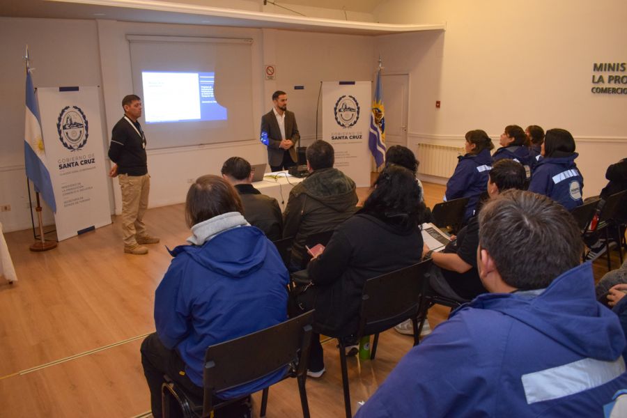 Transporte capacita a fiscalizadores de toda la provincia para reforzar la seguridad en rutas y controles
